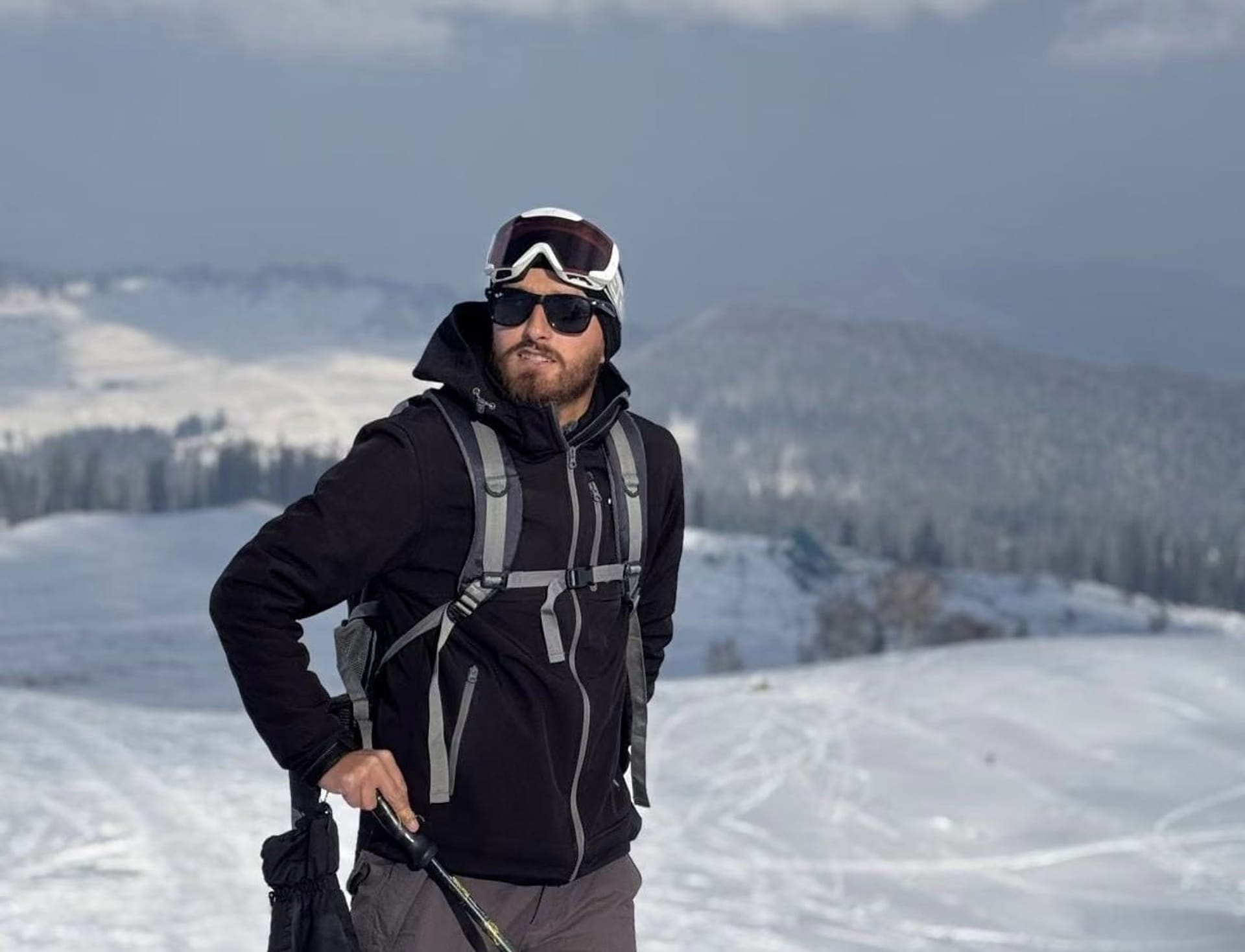 Jahangir Ahmad, Ski Instructor at Gulmarg Snowkings.